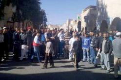 مجموعات من الشباب يعتصمون بعدة نقاط من مدينة غرداية