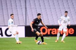 فرحات يصنع الحدث في فرنسا