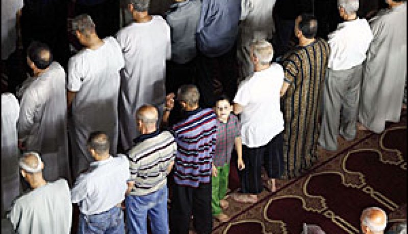 أئمة المساجد يطالبون وزارة العدل بالصفح عن المتظاهرين