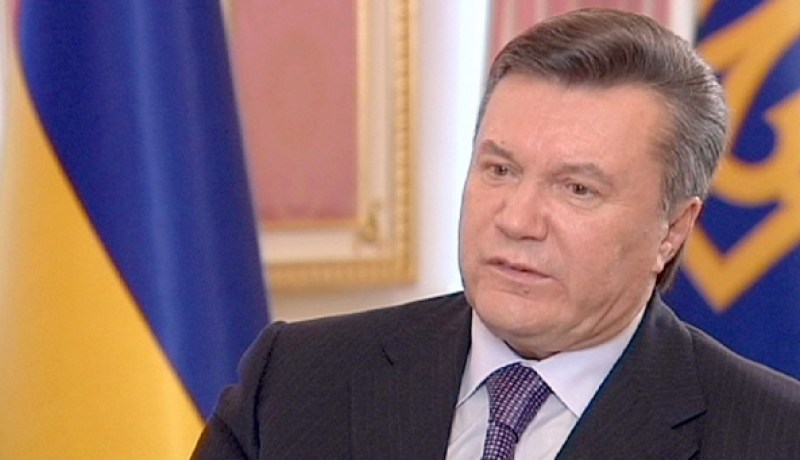 الرئيس الأوكراني يوقع على قانون لتعديل الدستور عن طريق الاستفتاء