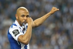 بالفيديو.. كواليس فرحة “براهيمي” بفوز بورتو بالبطولة