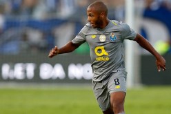 “روما” يستغل ثغرة “بورتو” للتعاقد مع “براهيمي” !