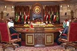 حملة إيرانية على الإمارات واجتماع خليجي لدعمها