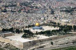 المستوطنون يستبيحون البلدة القديمة والمسجد الأقصى في القدس