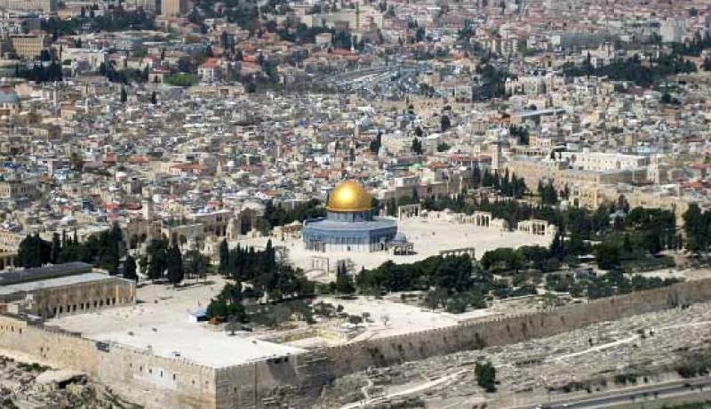 المستوطنون يستبيحون البلدة القديمة والمسجد الأقصى في القدس