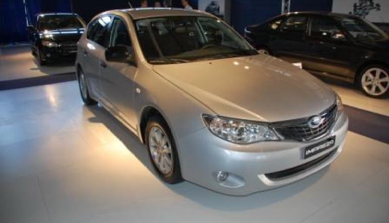 ''IMPREZA'' سيارة رباعية الدفع واقتصادية للطاقة