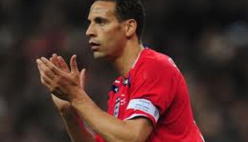 فرديناند يستسلم لفكرة انتهاء مسيرته الدولية