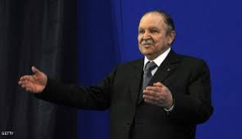 الرئيس بوتفليقة يهنئ نظيره الأوزبك بمناسبة العيد الوطني لبلاده