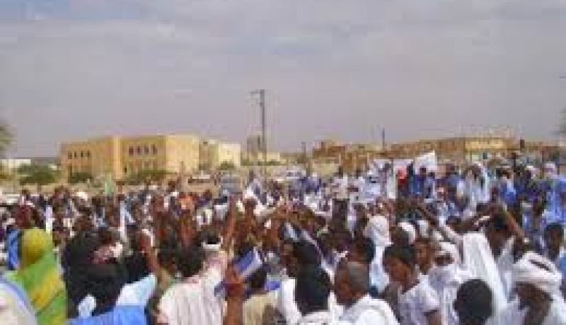 مواطنون من بلدية قالمة يحتجون على قوائم المستفيدين من السكنات العمومية إلايجارية