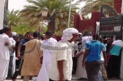 تخريب مقر دائرة سيدي لخضر من قبل محتجين  في مستغانم