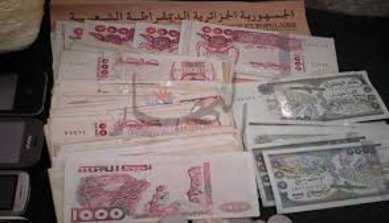 تفكيك شبكة لتزوير النقود بالمسيلة