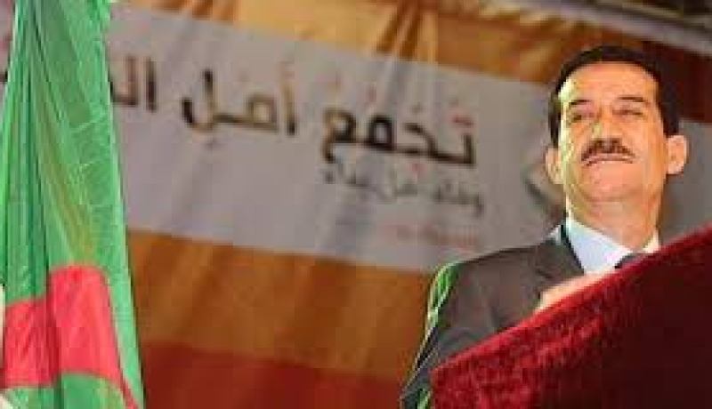 حزب” تاج ” يسعى لجمع مليون توقيع لصالح مرشحه الرئيس عبد العزيز بوتفليقة