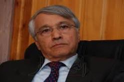 شكيب خليـل لن يُحاكـم قبـل 10 سنوات مـن الآن