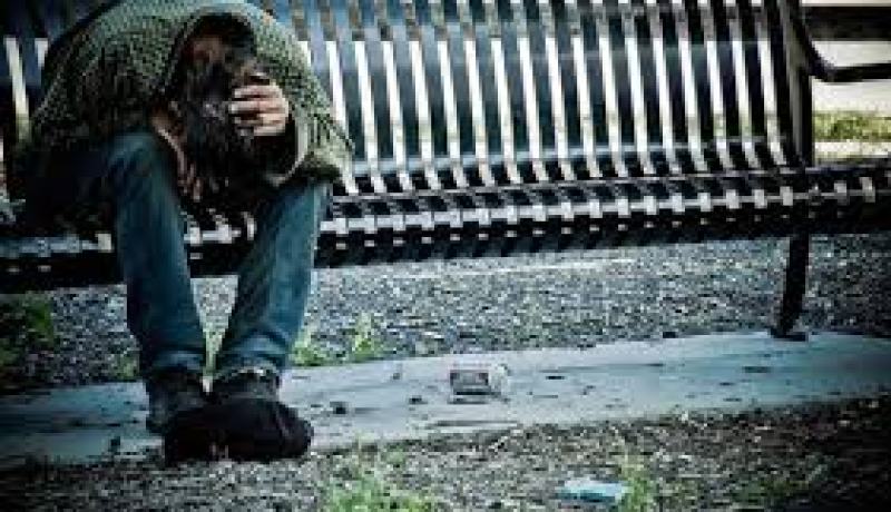 كيف أتصرف مع شقيقي الذي انتحل شخصيتي وسحب رصيدي عن الآخر