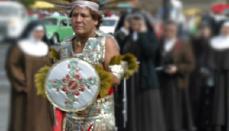 ابن باب الوادى أصبح زعيما لقبيلة الهنود الحمر..