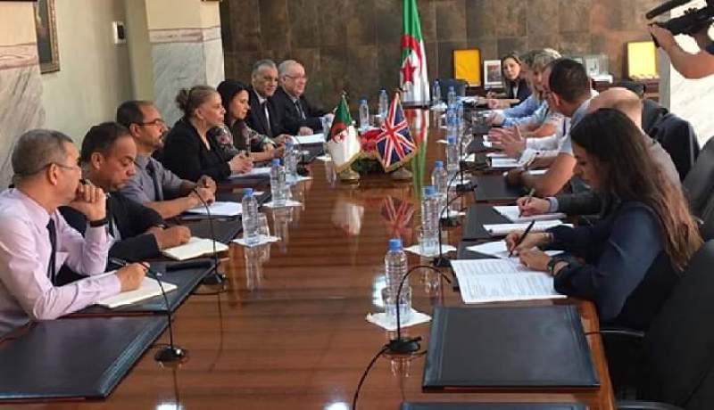 وزيرة الصناعة تبحث عن فرص الشراكة بين الجزائر وبريطانيا