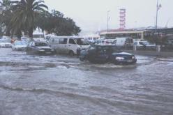 استمرار تساقط أمطار غزيرة مرفوقة ببعض ” البرد” وسط البلاد بعد ظهر اليوم و خلال الليل