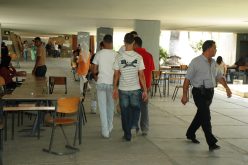 وزارة التعليم العالي تلزم الطلبة الجدد التسجيل مرتين على التوالي