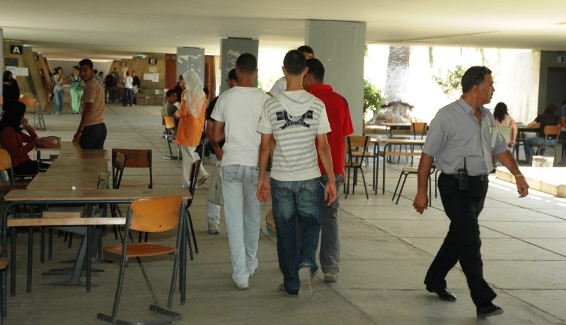 وزارة التعليم العالي تلزم الطلبة الجدد التسجيل مرتين على التوالي