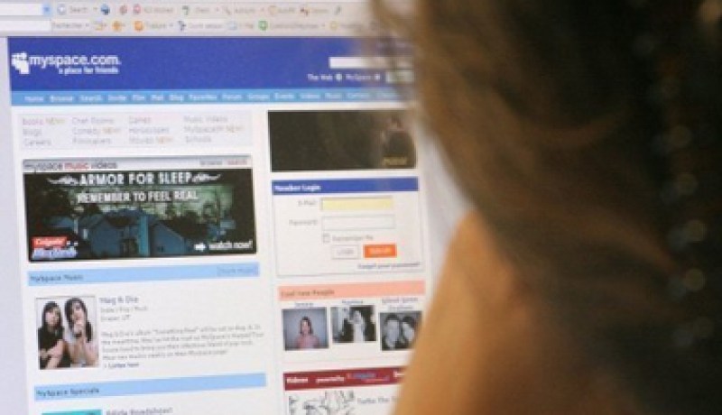 محفوظات مكتبة جون كينيدي على شبكة الإنترنت