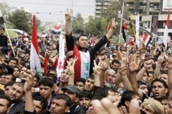 عراقيون يتظاهرون وسط بغداد لمطالبة المالكي بتحسين أداء حكومته