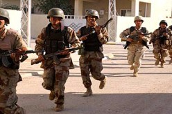 القوات العراقية تستعيد السيطرة على مجمع حكومي وتقتل مسلحين