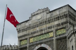 أردوغان يقرر إلغاء المصروفات الدراسية بالجامعات