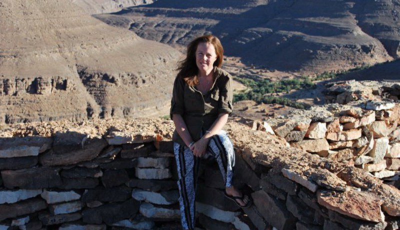 الرهينة الإيطالية المختطفة في صحراء الجزائر محتجزة لدي القاعدة