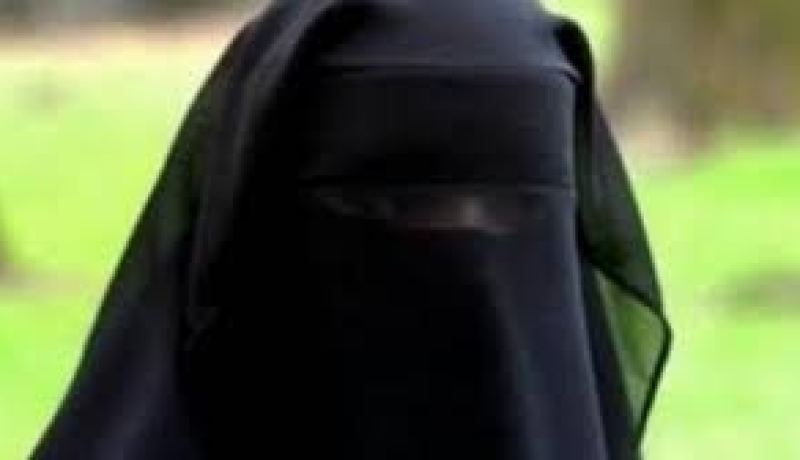 الحبس 4 سنوات وغرامة 30 ألف أورو لمسلمة بسبب النقاب في إيطاليا