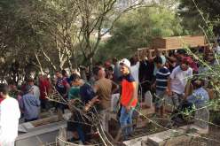 بالفيديو والصور.. تشييع جثمان “علاء” في جو مهيب