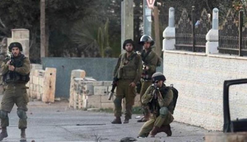 إصابة 4 فلسطينيين برصاص الجيش الاسرائيلى فى قطاع غزة