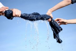 ابنتي تغسل سروالا لطليقها… تتصالح مع نفسها