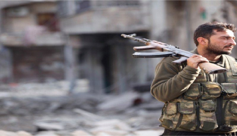 الجيش الحر يؤمن انشقاق 200 عسكري نظامي في دمشق