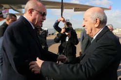 رئيس الجمهورية يتحادث مع نظيره التركي