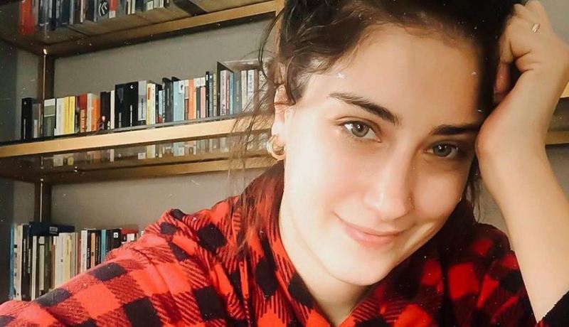 النجمة التركية هازال كايا في الحجر الصحي بسبب كورونا
