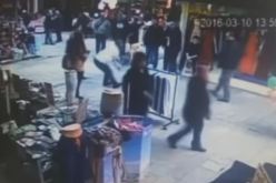 بالفيديو بائع تركي يضرب طفلا سوريا بهمجية