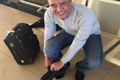 سلطات مطار شرم الشيخ تفتش حذاء أشرف عبد الباقي