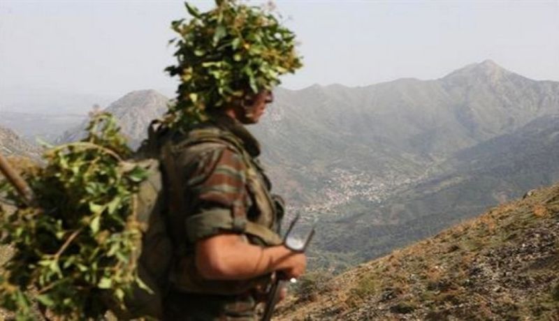 الجيش يقضي على إرهابي ويحجز مسدسا رشاشا في جيجل