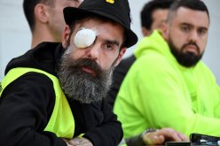 للسبت الثاني عشر.. السترات الصفراء يواصلون الاحتجاج بفرنسا