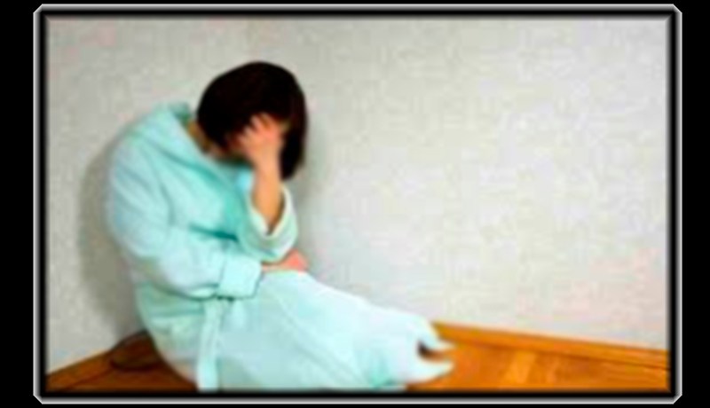 شاب يمارس الجنس على قاصر في محل لبيع مواد التجميل ببوفاريك