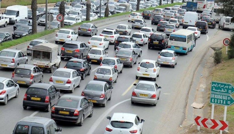سقوط الأمطار يتسبب في 19 حادثا و اختناق مروري بجنوب و شرق العاصمة