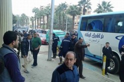 مسلحان يطلقان النار على حافلة سياحية في مصر