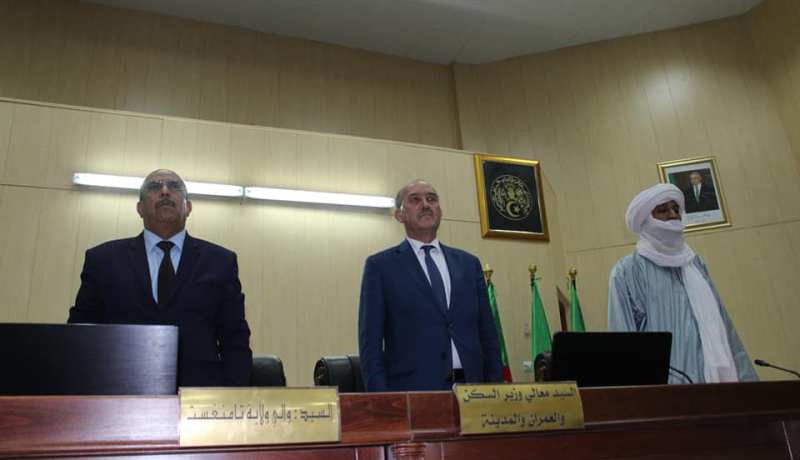 ولايات الجنوب والهضاب العليا تستفيد بأكثر من 92 مليار دج لتهيئة التحصيصات الإجتماعية