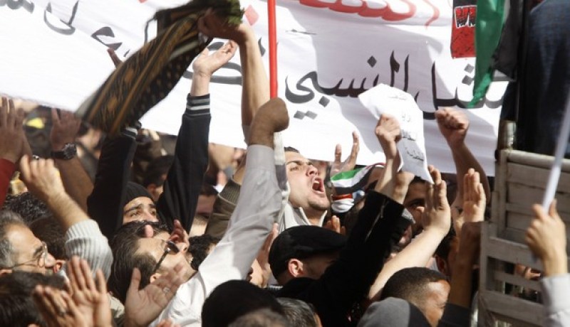 الأردن: مسيرة سلمية بعمان تطالب بحل البرلمان وتشكيل حكومة منتخبة