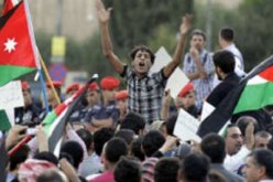 مسيرات بالأردن تطالب برحيل الحكومة في جمعة لا لسياسات الإفقار