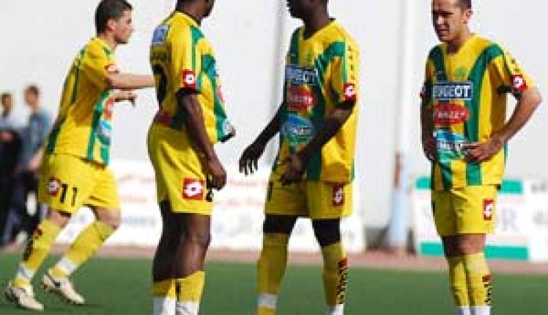 الغيابات والتحكيم عاملين يؤرقانه…إفتسان يضع آخر اللمسات على تشكيلته قبل سفرية غانا