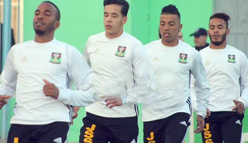 60 مناصرا رفقة الفريق في رحلة نيجيريا وخوذة يصرّ على التأهل من إينوغو