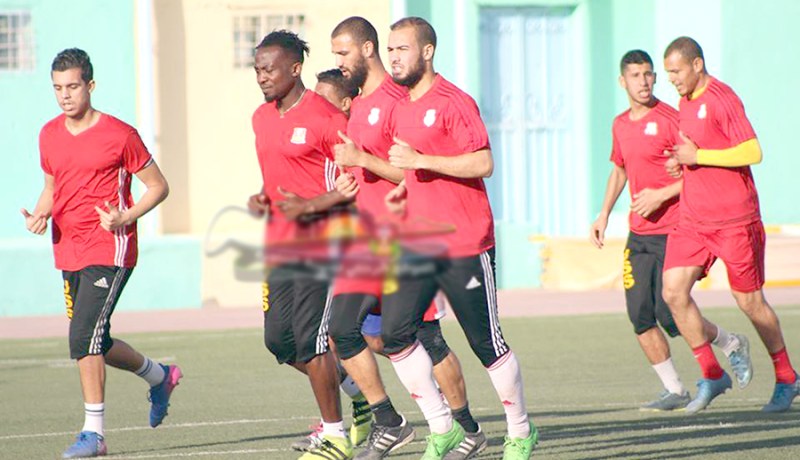 الإدارة تطلب تأخير لقاء العميد إلى الساعة السابعة مساء