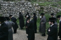 إسرائيل تطلب من فرنسا ممارسة الضغط لترحيل‮ ‬يهود الجزائر