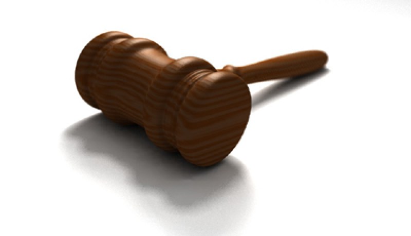 مارس معها الرذيلة في‮ ‬منزلها وعندما توفي‮ ‬رمته في‮ ‬سلالم العمارة بقسنطينة‮ ‬